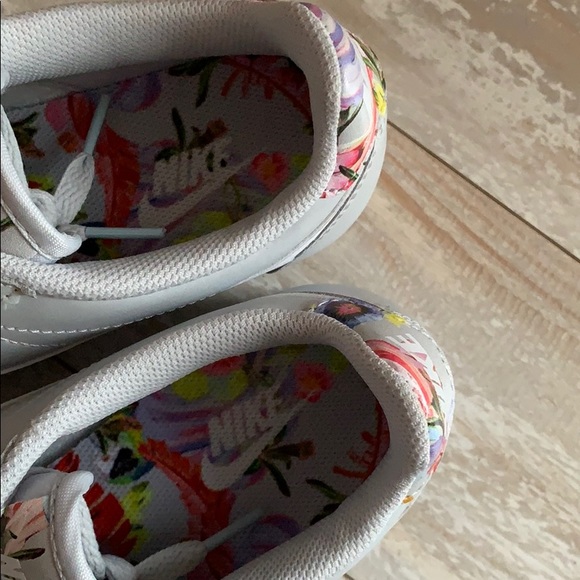 NWT Nike Cortez pure platinum floral - Picture 9 of 10
